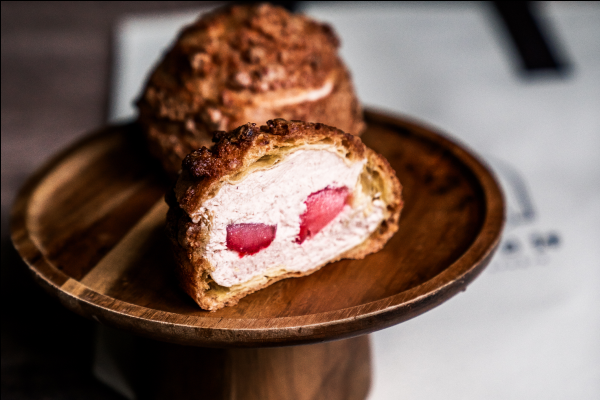 草莓脆脆泡芙商品圖